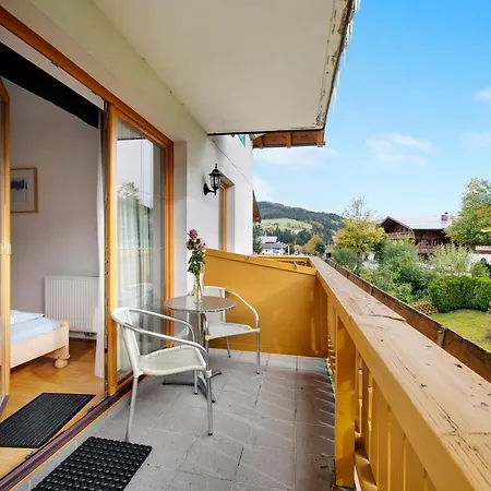 Haus Lowe 1 Stock Nr 2