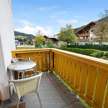 Haus Lowe 1 Stock Nr 2 Apartamento *